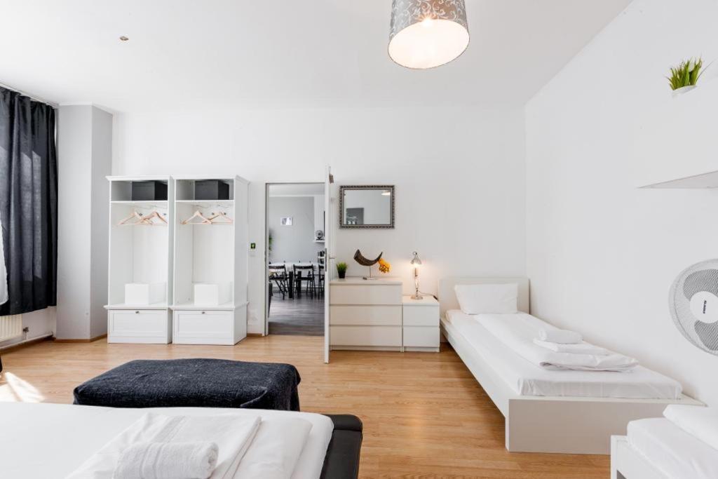 Big Fancy Apartments City Center Берлин Экстерьер фото