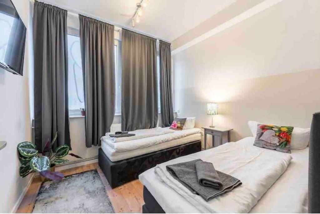Big Fancy Apartments City Center Берлин Экстерьер фото